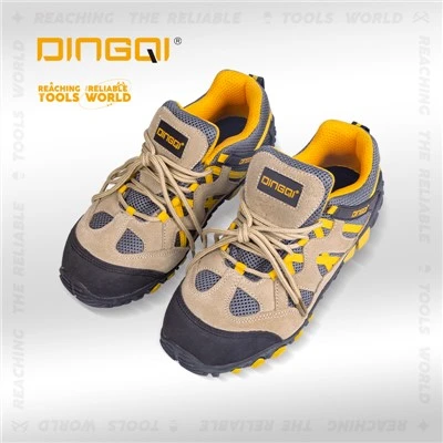 Sepatu Safety Kitten Heel dengan Steel Toe